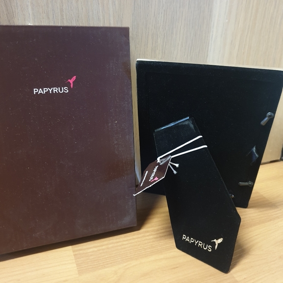 PAPYRUS Photo Frame (Brand New in Box) - Picture 2 of 2